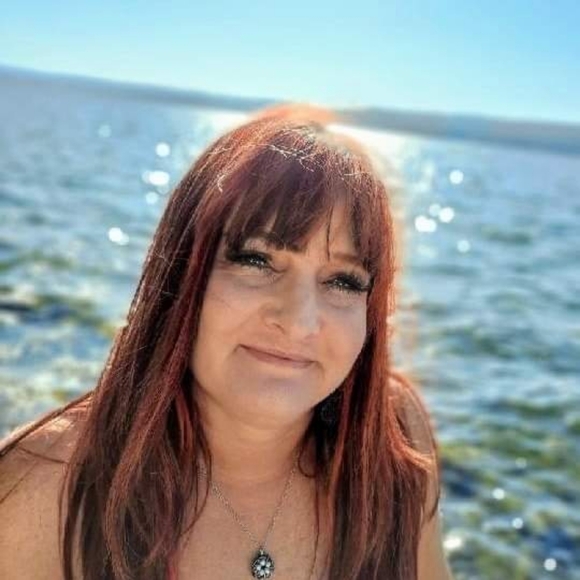 Meet your Posher, Anjanette - Picture 2 of 2